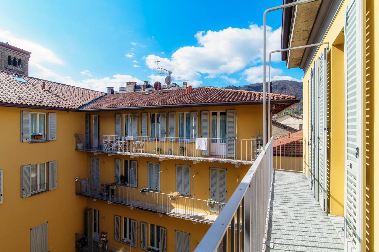 Sky Attic 72 - The House Of Travelers Apartment Como Luaran gambar