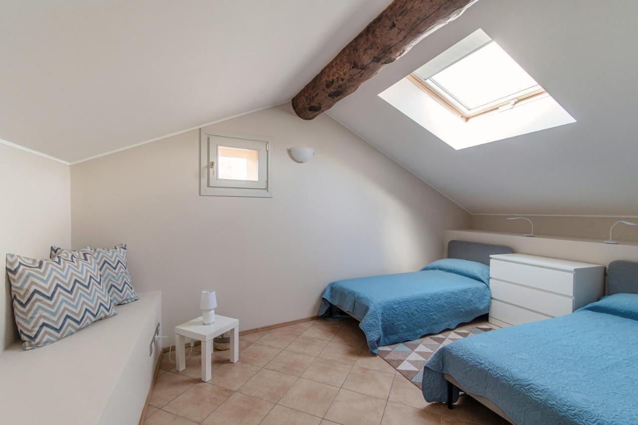 Sky Attic 72 - The House Of Travelers Apartment Como Luaran gambar