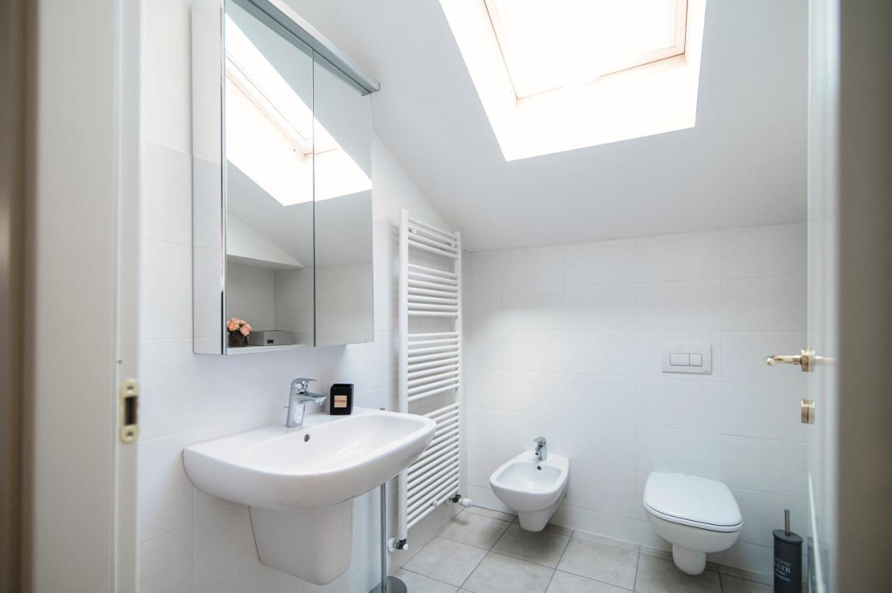 Sky Attic 72 - The House Of Travelers Apartment Como Luaran gambar