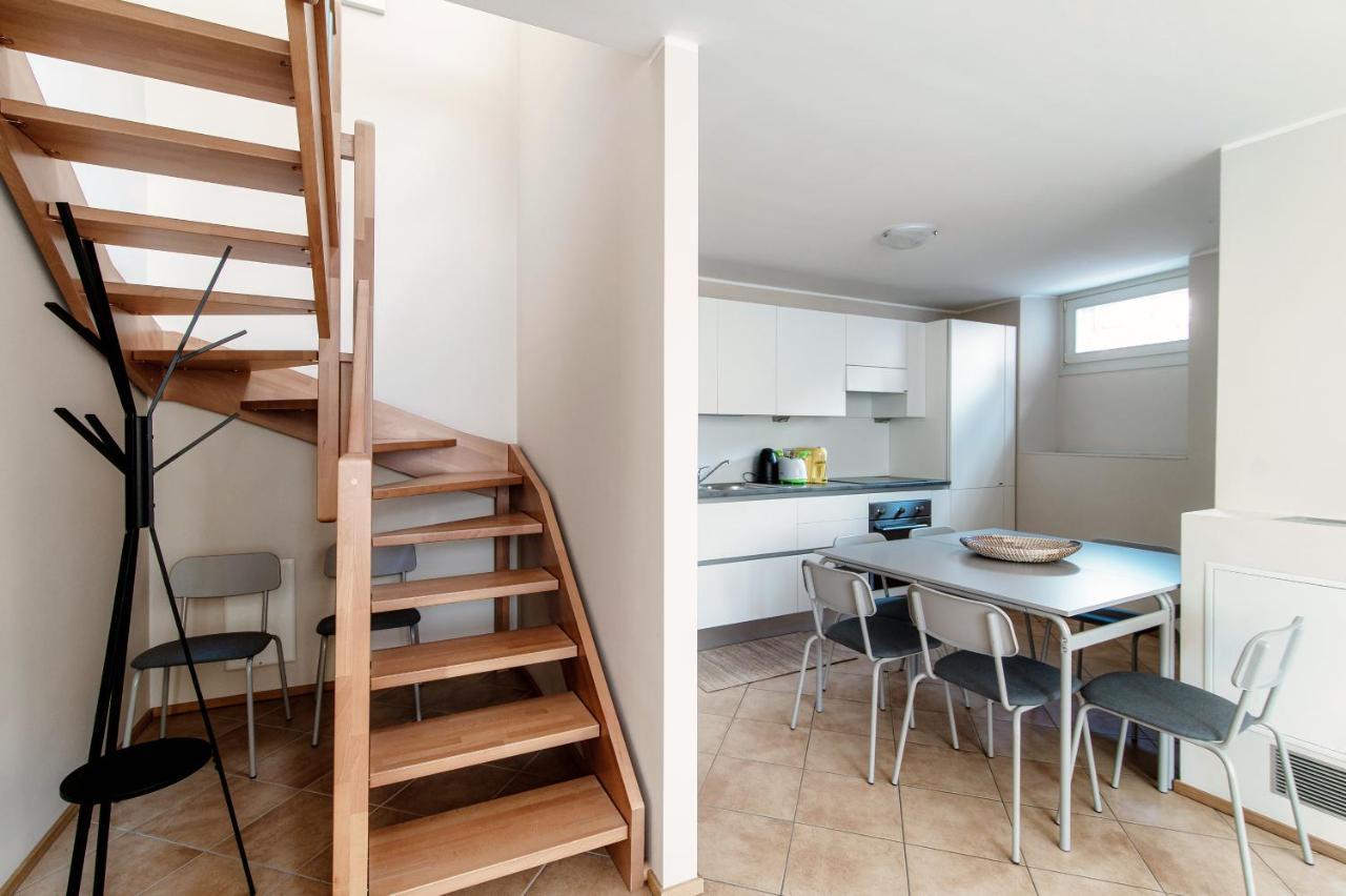 Sky Attic 72 - The House Of Travelers Apartment Como Luaran gambar